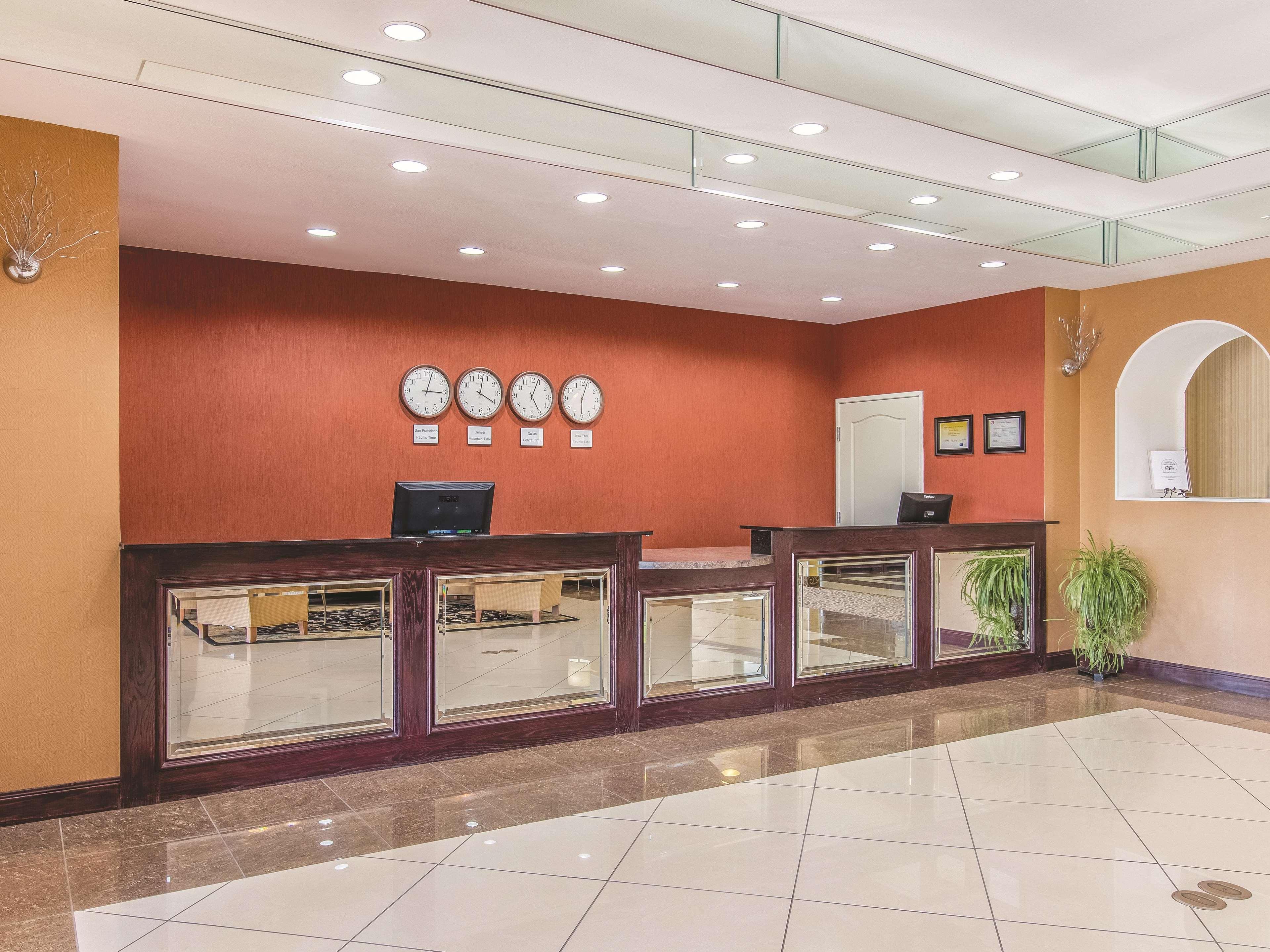 מלון La Quinta By Wyndham Bridgeport מראה חיצוני תמונה