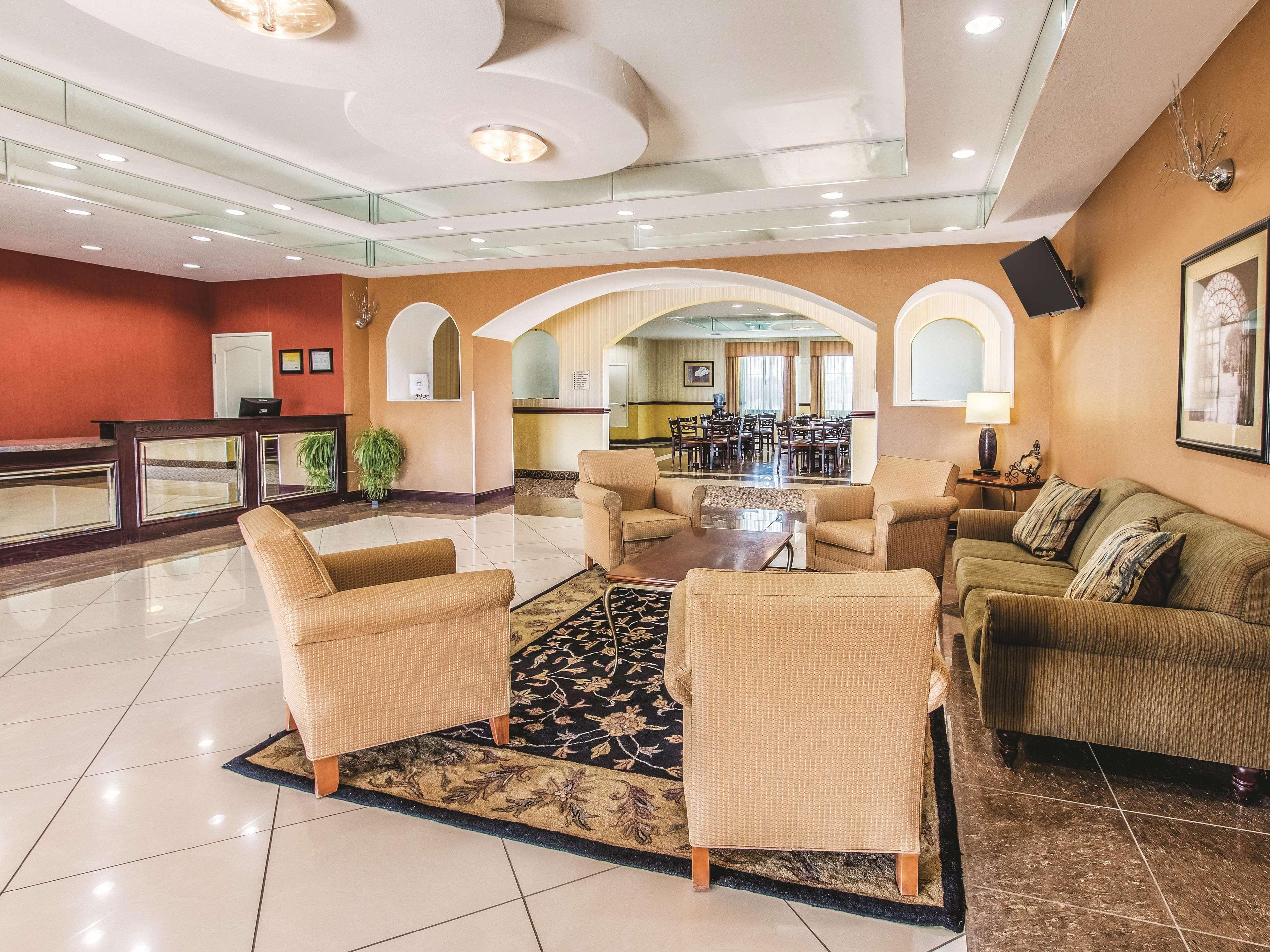 מלון La Quinta By Wyndham Bridgeport מראה חיצוני תמונה